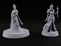 Crowns Differ, Court Agrees Human Queens turntable