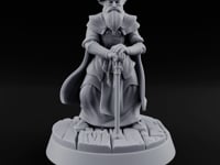 Verdict Pending, Wreath in Hand Human Noble Judge C turntable