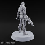 Wasteland Welcome Committee Human Raider H — Auto Pistol & Cleaver