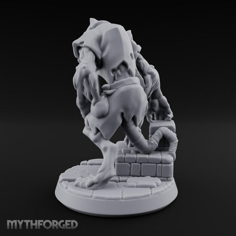 Gnawing on Grudges Ratfolk Warrior D