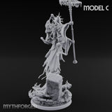 Robes Trailing Lich Shaman C Miniature for Dungeons and Dragons, Pathfinder or other TTRPGs