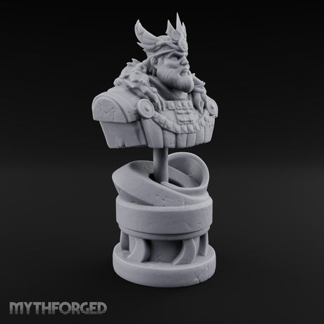 Stern Gaze, Spiked Crown Royal King Bust Display