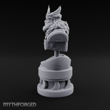 Stern Gaze, Spiked Crown Royal King Bust Display