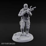 Shotgun Levelling Human Survivor Miniature for Dungeons and Dragons, Pathfinder or other TTRPGs