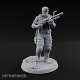 Shotgun Levelling Human Survivor Miniature for Dungeons and Dragons, Pathfinder or other TTRPGs