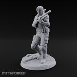 Shotgun Levelling Human Survivor Miniature for Dungeons and Dragons, Pathfinder or other TTRPGs