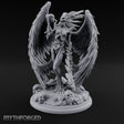 Skull Aloft Shrieking Demon Queen — 32mm