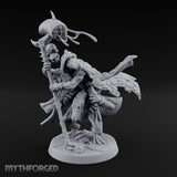 Skull Staff Wielding Lizardfolk Shaman
