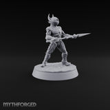 The Hive Sent No Warning Thri-kreen Spearmen — C