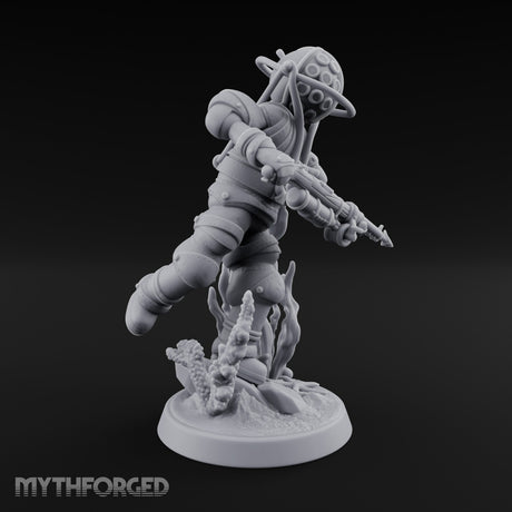 Speargun Levelled Human Deep Sea Diver Miniature for Dungeons and Dragons, Pathfinder or other TTRPGs