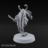 Tail Coiled, Bow Drawn Tiefling Rogue with Shortbow — Daggers