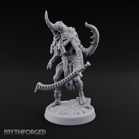 Weapons Raised Insect Worshipping Zealot D