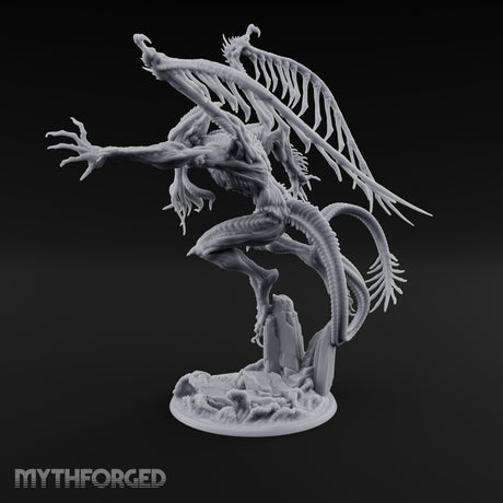 Wings Unfurling Star Spawn Abomination Miniature for Dungeons and Dragons, Pathfinder or other TTRPGs